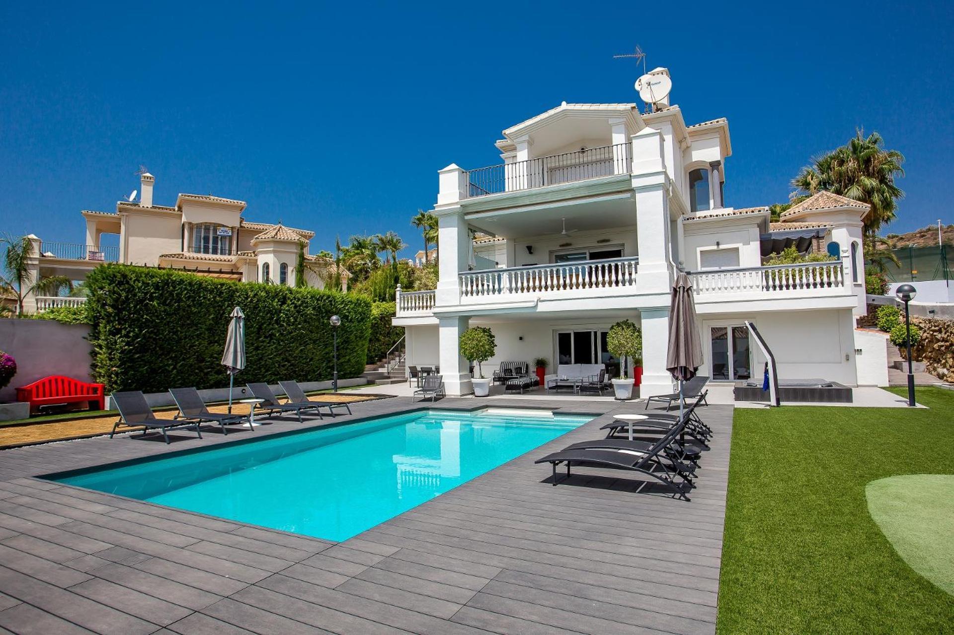 30439 - Fantastic Luxury Near
